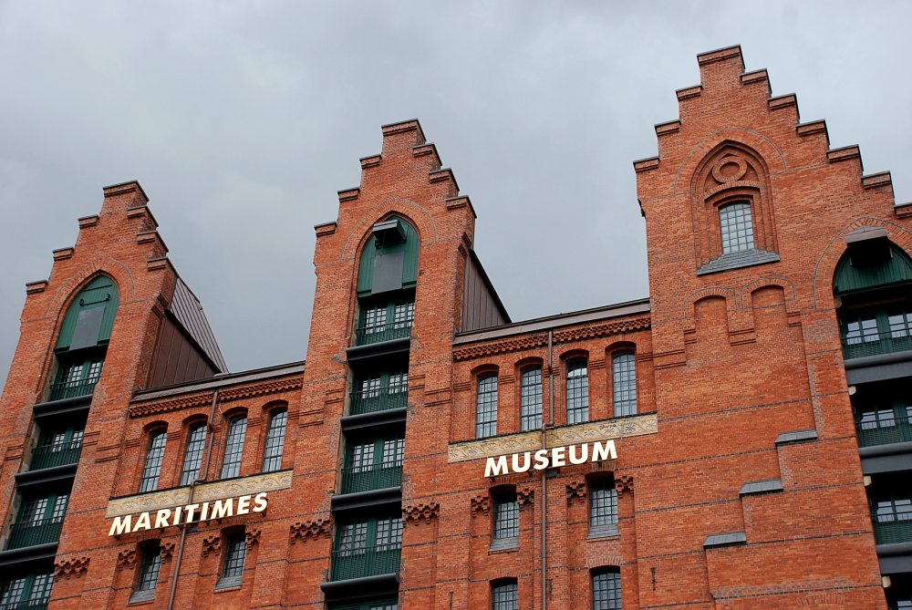 Maritimes Museum Hamburg: Seefahrtgeschichte auf Plattdeutsch