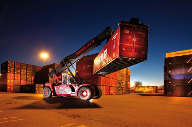 Reachstacker (c) Buss Capital