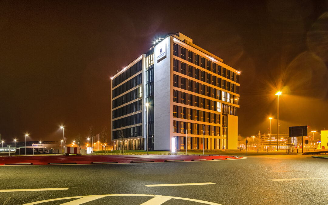 Meyer & Meyer bezieht Zollbüro im JadeWeserPort