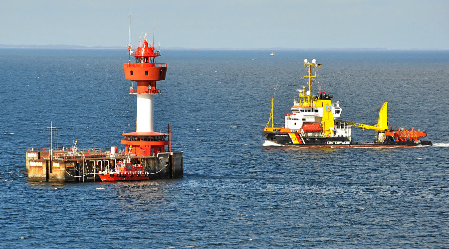 Arbeitsplatz mit Meerblick: Lotsen-Stewardess im Kieler Leuchtturm