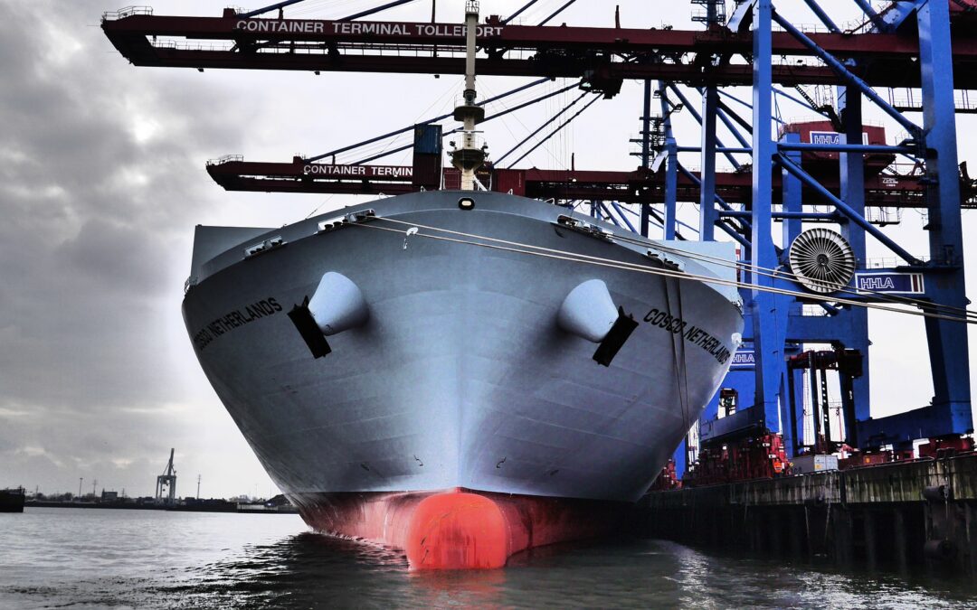 Umschlag im Hamburger Hafen stagniert