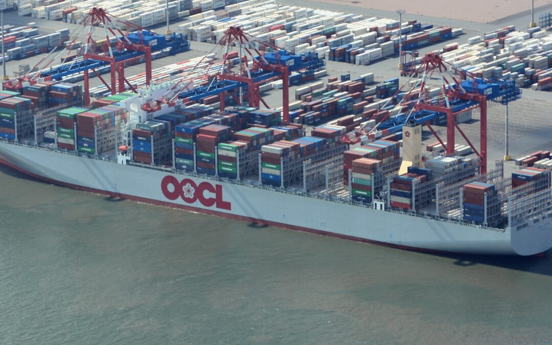 OOCL ordert sieben neue Megacarrier