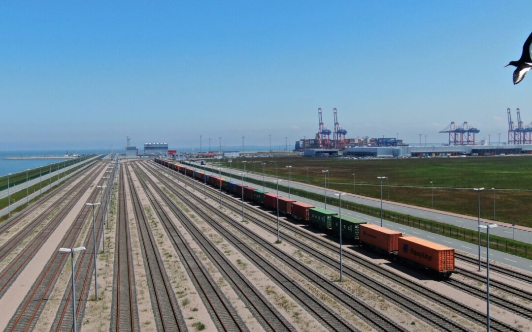 Elektrifizierung für die Hafenbahn JadeWeserPort beauftragt