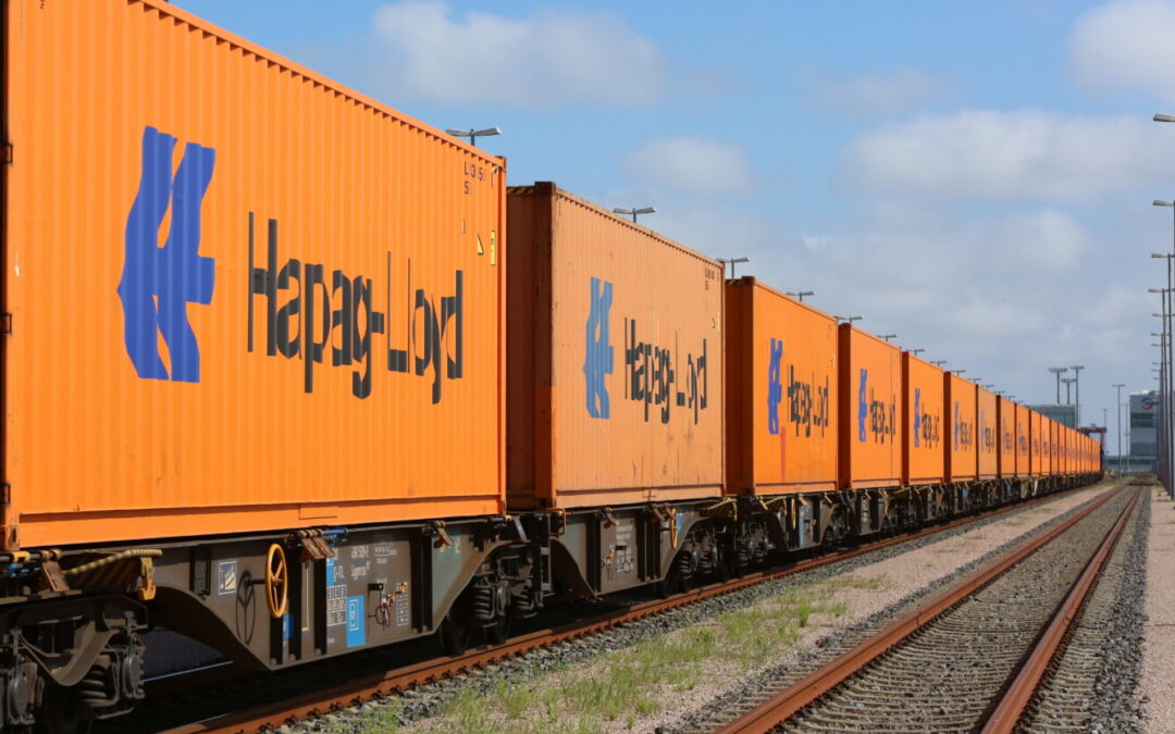 Hapag-Lloyd verlegt weitere Linie von Hamburg an den JadeWeserPort