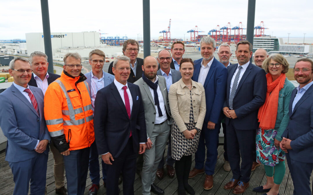 Maritimer Koordinator auf Tour durch Niedersachsens Seehäfen