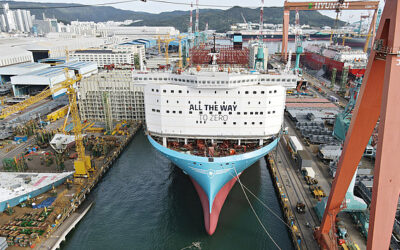 Maersk stellt erstes großes methanolfähiges Containerschiff in Dienst