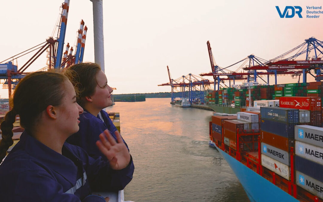 Ferienfahrer-Programm des VDR: von der Schulbank auf die Schiffsbrücke