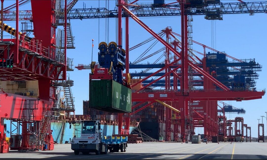 Autonomer Terminal-Truck am JadeWeserPort erfolgreich getestet