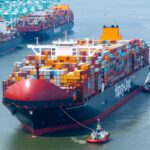 Nach einer Auswertung von Hafen Hamburg Marketing (HHM) liefen im vergangenen Jahr 286 sogenannte Ultra Large Container Vessels (ULCV – deutsch: ultragroßes Containerschiff) den Hamburger Hafen an. Im Vorjahr waren es lediglich 188.