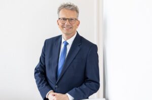 Holger Banik wird neuer Geschäftsführer des JadeWeserPort