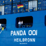 Die Containerschifffahrtslinie Tailwind Shipping Lines, die zum Lidl-Konzern gehört, hat ihr Schiff „Panda 001“ von der portugiesischen auf die deutsche Flagge umgeflaggt.