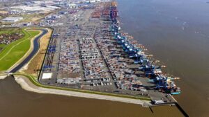Laut einer aktuellen Auswertung der Analysefirma Drewry zeigt, verteidigt PSA International zum wiederholten Mal den Spitzenplatz unter den größten Terminalbetreibern der Welt.